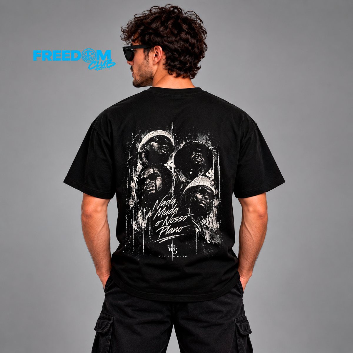 T-Shirt Nada Muda o Nosso Plano — Wet Bed Gang, preta, vista de costas